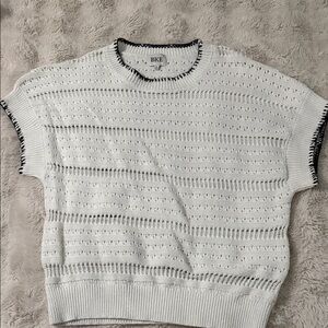 BKE White and Black Knit Blouse